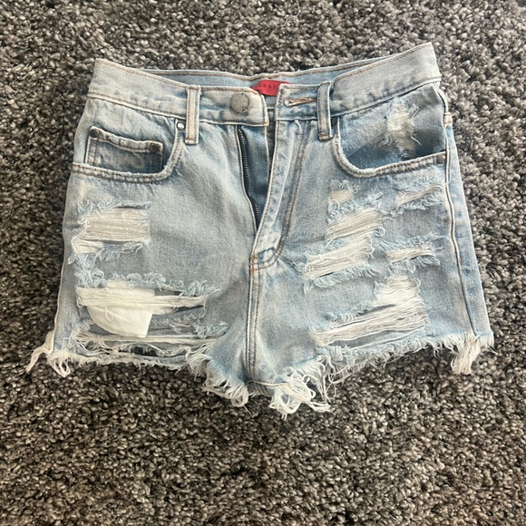 Size small signature 8 denim short - Picture 1 of 3